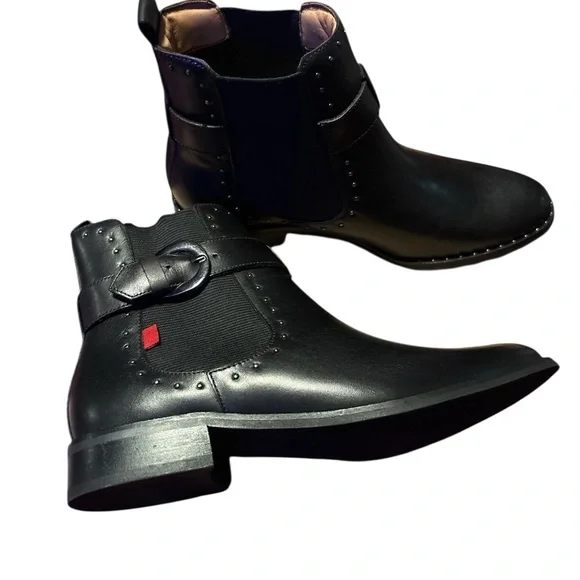 Sleek Black Ankle Boots - Picture 2 of 5